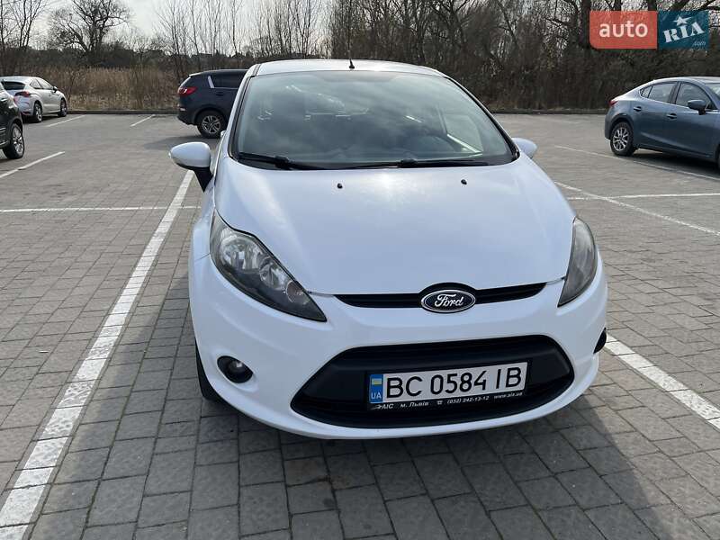 Хетчбек Ford Fiesta 2011 в Львові