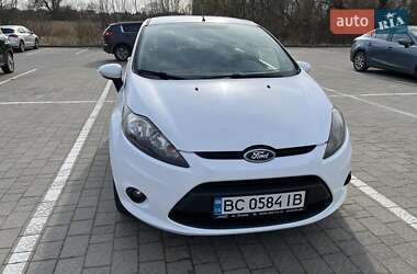 Хэтчбек Ford Fiesta 2011 в 