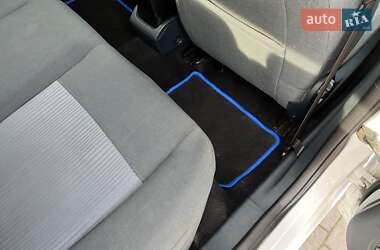 Хэтчбек Ford Fiesta 2011 в 