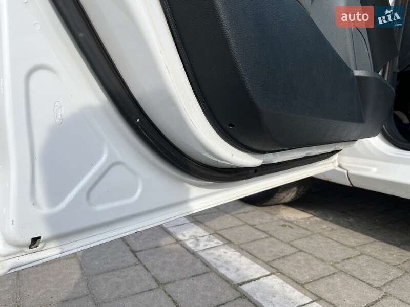 Хетчбек Ford Fiesta 2011 в Львові