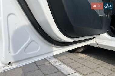Хэтчбек Ford Fiesta 2011 в 