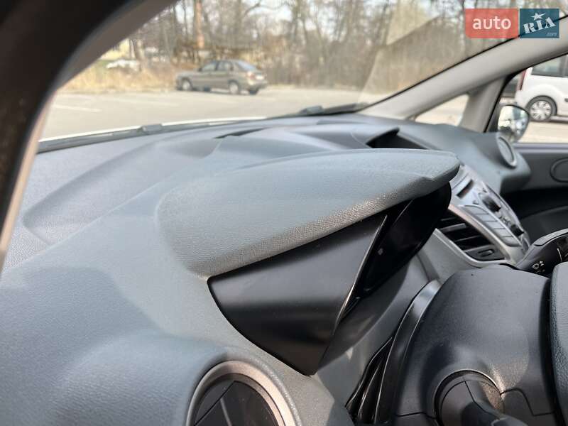 Хетчбек Ford Fiesta 2011 в Львові