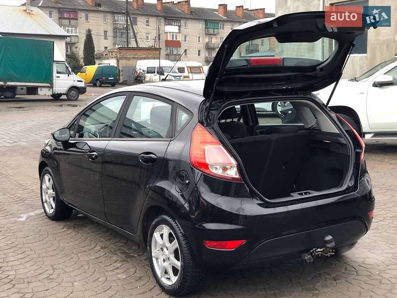 Хэтчбек Ford Fiesta 2013 в Ковеле