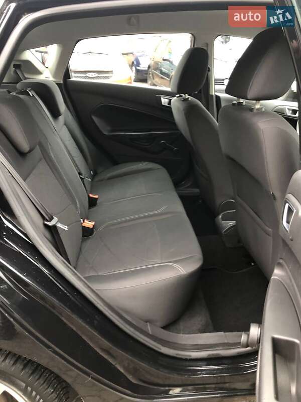 Хэтчбек Ford Fiesta 2013 в Ковеле