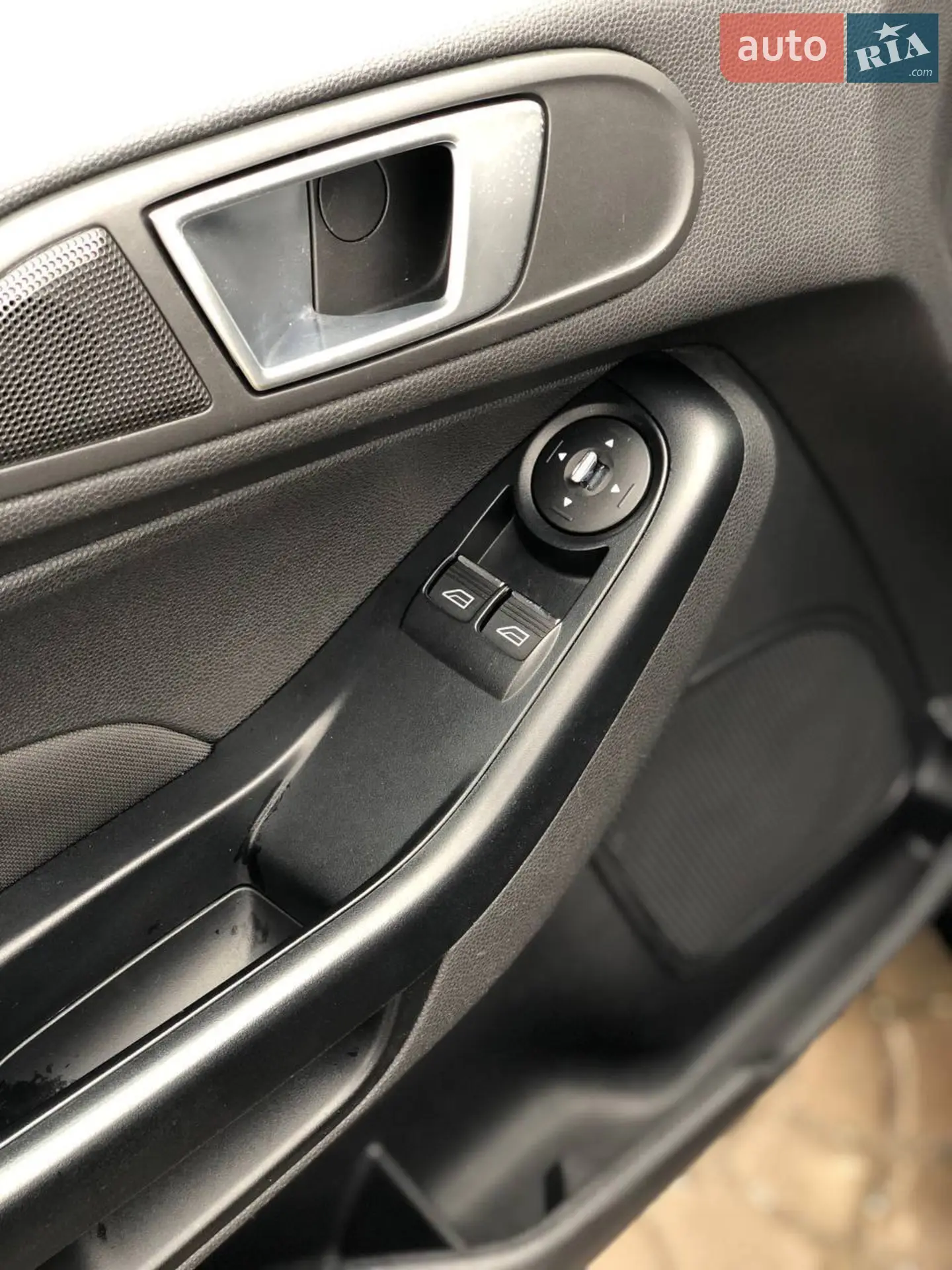 2013 Ford Fiesta - мініатюра 19
