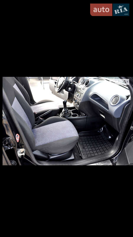 Хэтчбек Ford Fiesta 2008 в Новояворовске фото 8 Хэтчбек Ford Fiesta 2008 в Новояворовске