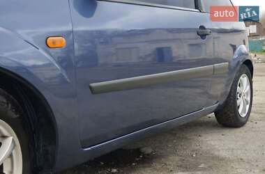 Хэтчбек Ford Fiesta 2006 в 