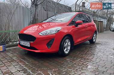 Хэтчбек Ford Fiesta 2018 в 