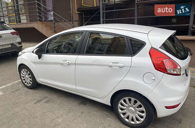 Хэтчбек Ford Fiesta 2014 в 