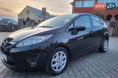 Хэтчбек Ford Fiesta 2013 в 