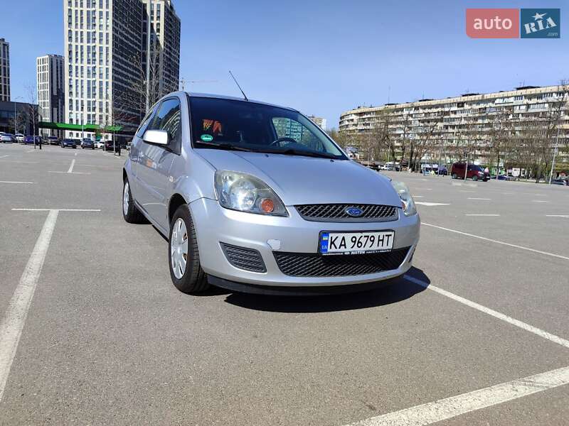 Хетчбек Ford Fiesta 2008 в Києві фото 2 Хетчбек Ford Fiesta 2008 в Києві