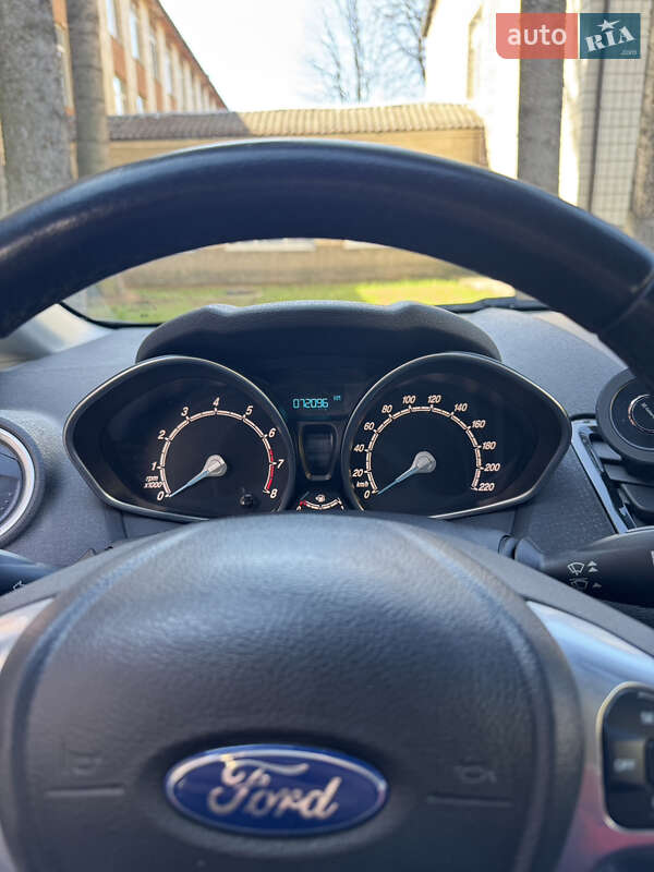 Хэтчбек Ford Fiesta 2013 в Виннице