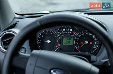 Хэтчбек Ford Fiesta 2008 в 