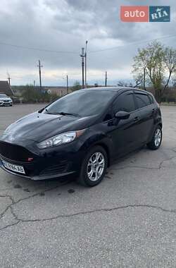 Хетчбек Ford Fiesta 2013 в 