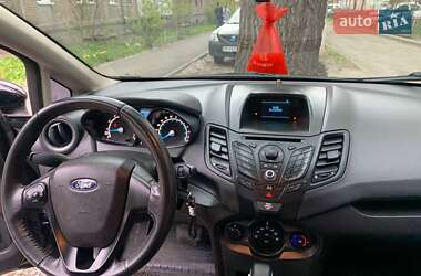 Хетчбек Ford Fiesta 2013 в 