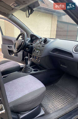 Хэтчбек Ford Fiesta 2008 в 