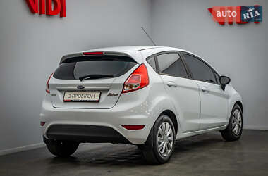 Хетчбек Ford Fiesta 2017 в 