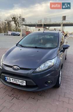 Хэтчбек Ford Fiesta 2011 в 