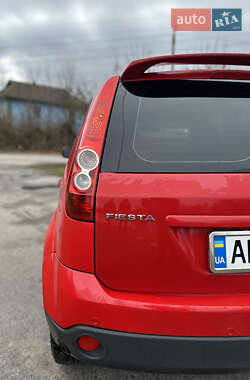 Хэтчбек Ford Fiesta 2007 в 