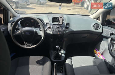 Хэтчбек Ford Fiesta 2009 в 