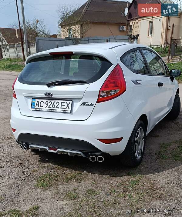 Хэтчбек Ford Fiesta 2012 в Луцке
