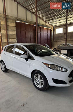 Хэтчбек Ford Fiesta 2018 в 