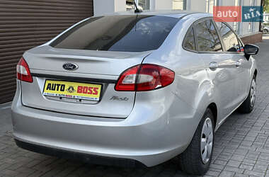 Седан Ford Fiesta 2012 в 