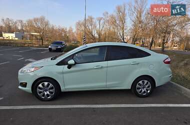 Седан Ford Fiesta 2017 в 