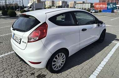 Хэтчбек Ford Fiesta 2015 в 