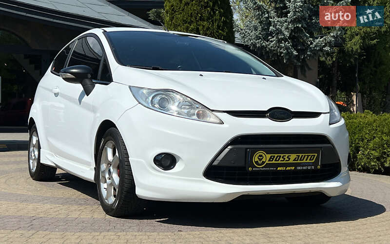 Хетчбек Ford Fiesta 2009 в 