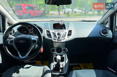 Хетчбек Ford Fiesta 2009 в 