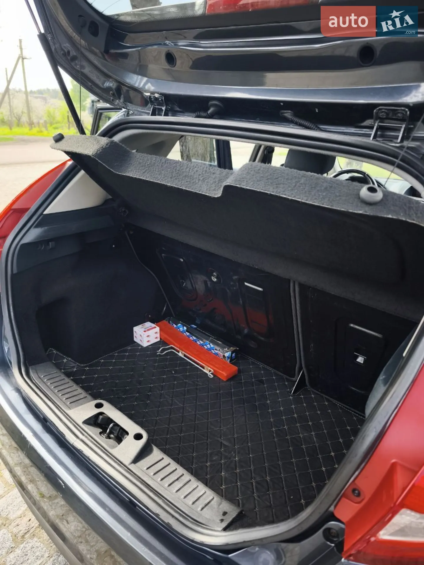 2010 Ford Fiesta - мініатюра 9