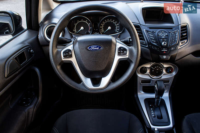 Седан Ford Fiesta 2019 в Львові