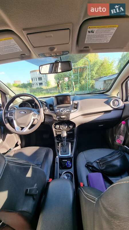 Хэтчбек Ford Fiesta 2016 в Виннице