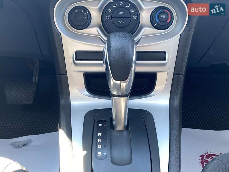 Хэтчбек Ford Fiesta 2018 в Днепре