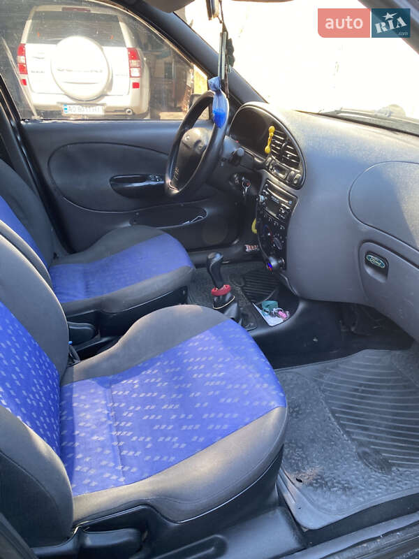 Ford Fiesta 2000