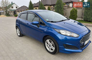 Хэтчбек Ford Fiesta 2018 в 