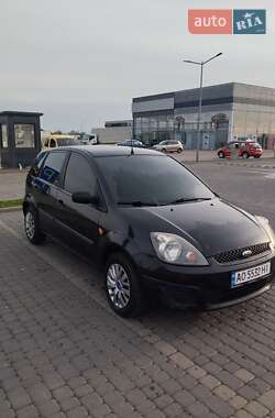 Хэтчбек Ford Fiesta 2006 в Мукачево