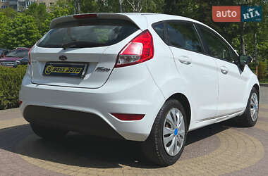 Хетчбек Ford Fiesta 2016 в 