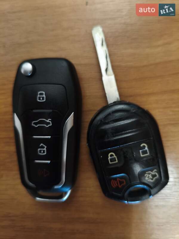 Седан Ford Fiesta 2016 в Львові