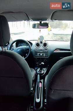 Хетчбек Ford Fiesta 2008 в 