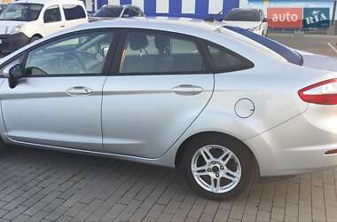 Седан Ford Fiesta 2017 в 