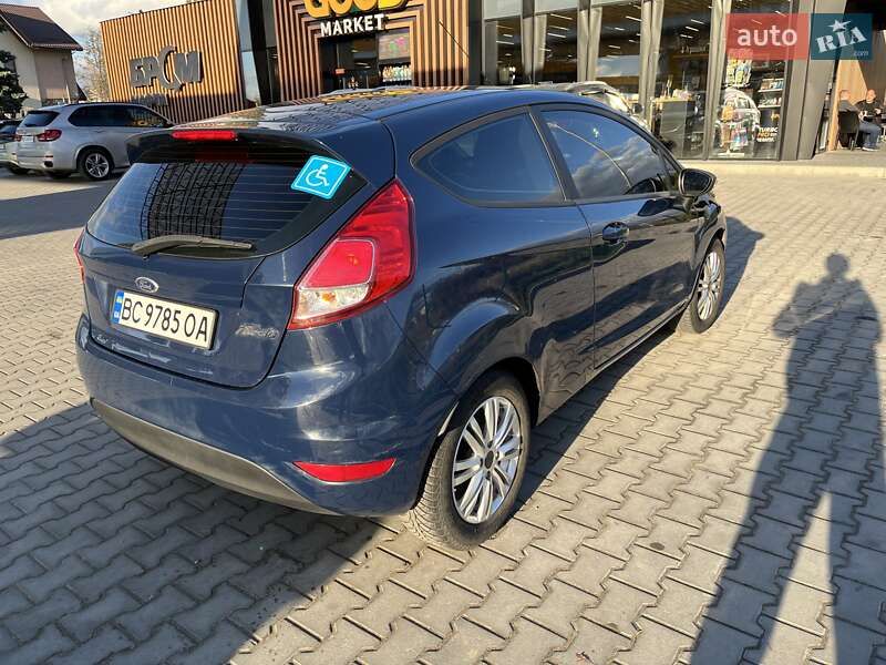 Хэтчбек Ford Fiesta 2014 в Львове