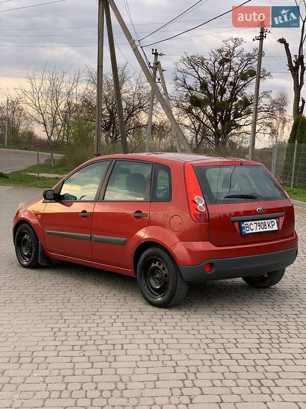 Хэтчбек Ford Fiesta 2007 в Николаеве