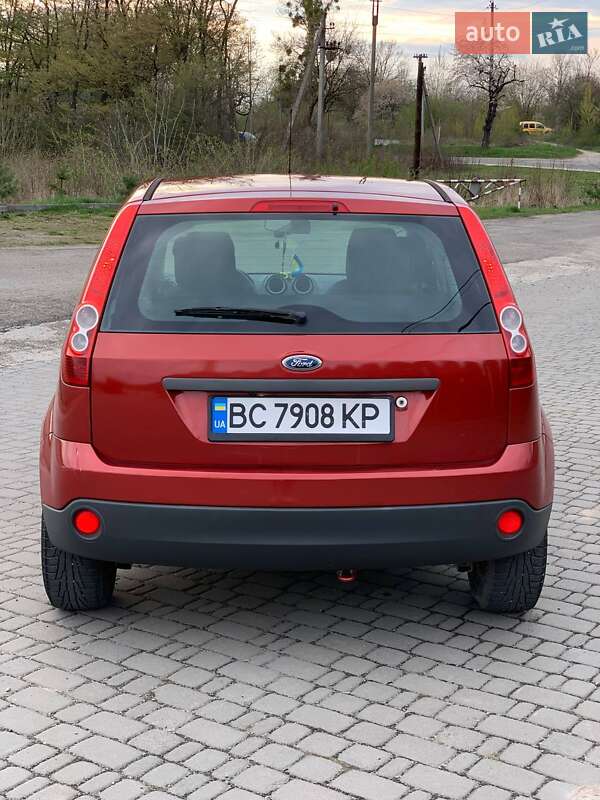Хэтчбек Ford Fiesta 2007 в Николаеве