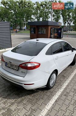 Седан Ford Fiesta 2017 в 