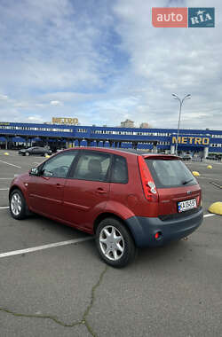Хэтчбек Ford Fiesta 2007 в Киеве