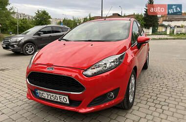 Хэтчбек Ford Fiesta 2016 в Винниках
