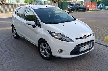 Хэтчбек Ford Fiesta 2011 в 