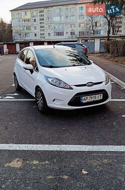 Хэтчбек Ford Fiesta 2011 в Берегово